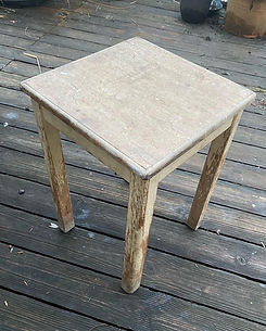 Alter Hocker