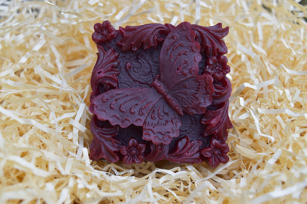 Butterfly melt with flowers in organza bag - burgundy colour - 2 pi