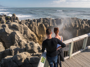 Pancake Rocks & Blowholes