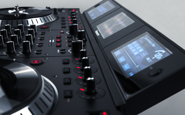 Miniatura: NUMARK	NS7 III