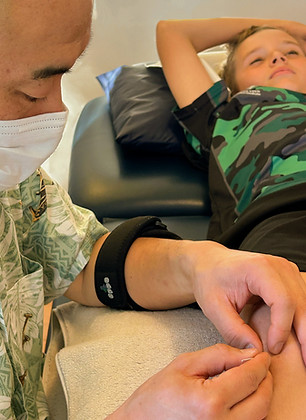 Patient_child_acupuncture.JPG
