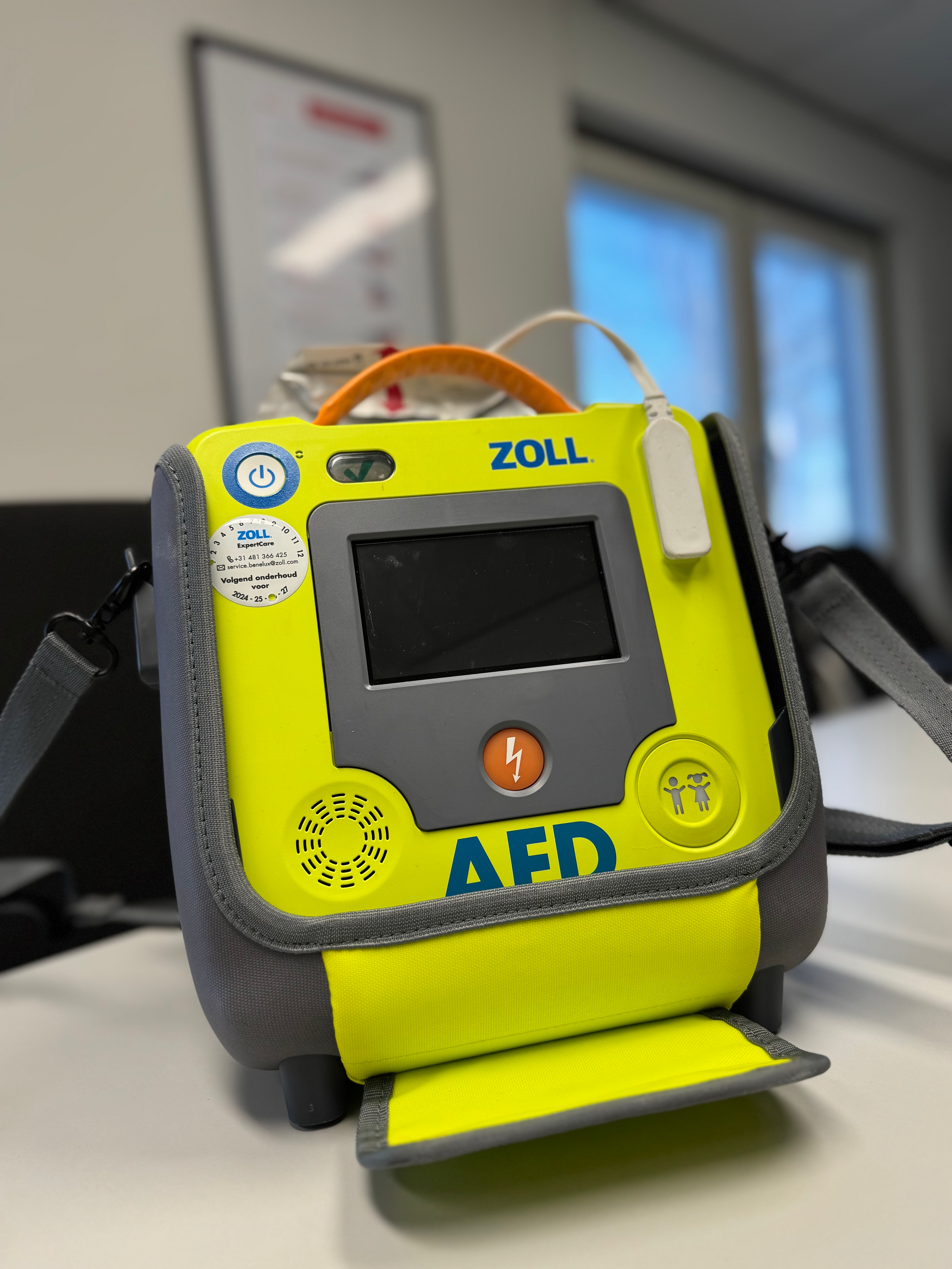 Zoll AED 3