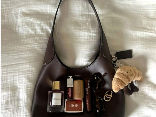 What’s in a MUUZ Girl’s Fall Bag: