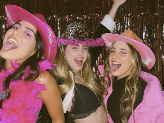 It's Your Best Friends Birthday? Here's 10 Things She Definitely Wants And Doesn't Already Have