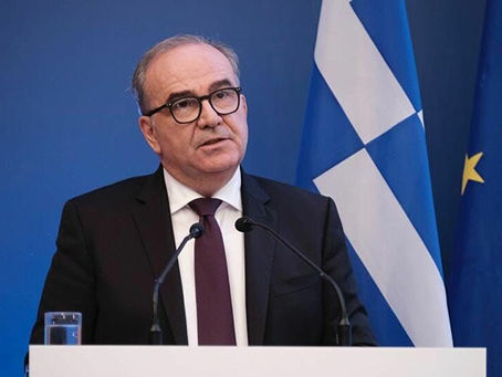 Παπαθανάσης: Δεν μπορεί να υπάρχει αστυνομικός δίπλα σε κάθε πολίτη