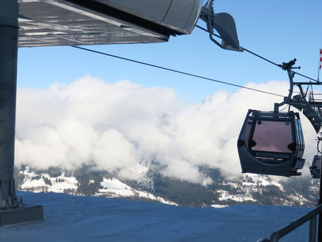 Ρώσοι γεμίζουν τα χιονοδρομικά κέντρα της Τουρκίας