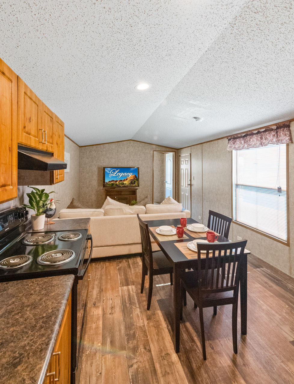 Miniatura: Legacy Housing 12 X 56 2 Bed - 1 Bath 608 sq ft Tiny House
