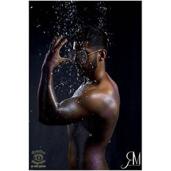 PRODUCCIONES EDITPRIALES R&F  FOTOGRAFO 