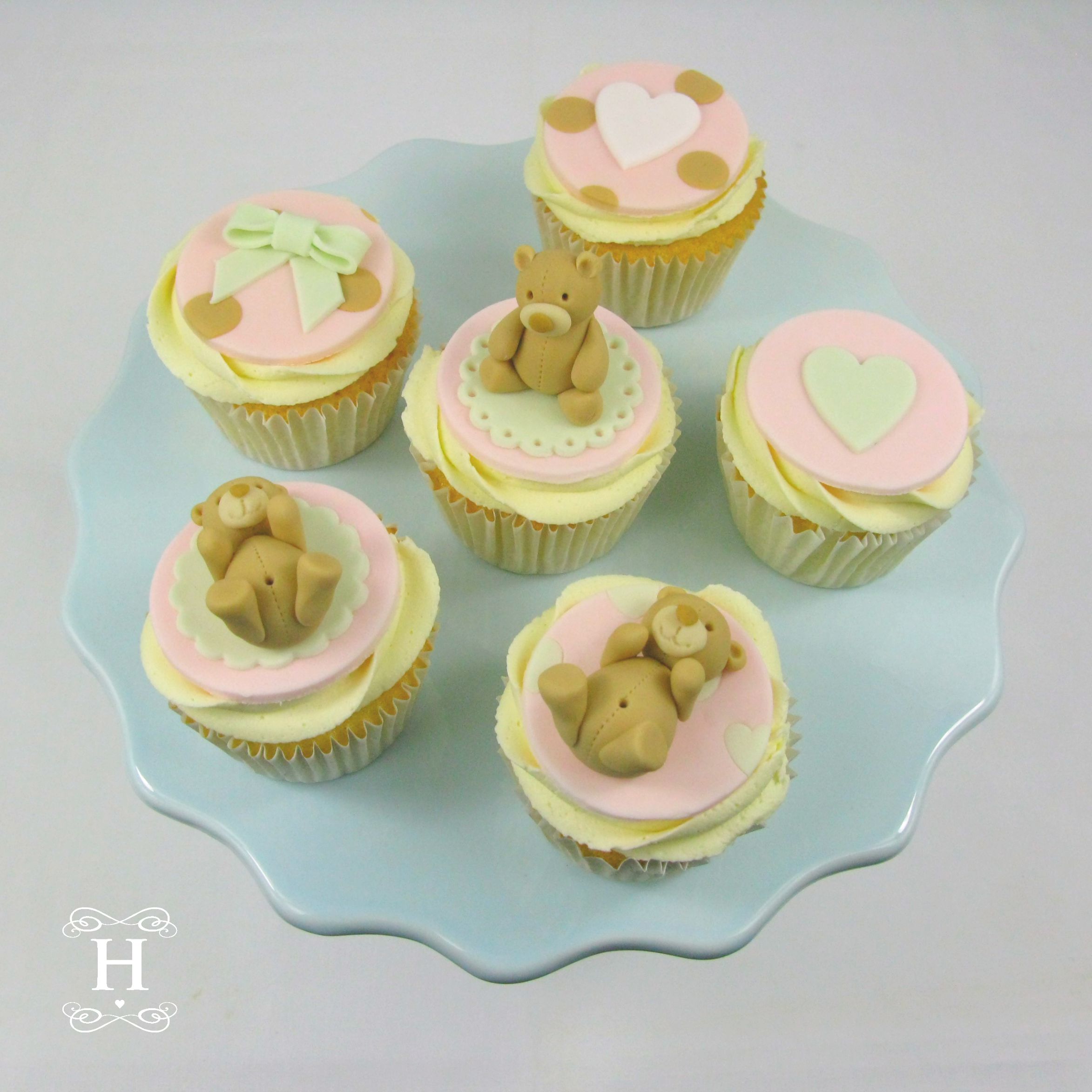 Cupcakes Cookies And Cakepops Henrietta S Handmade Cakes London