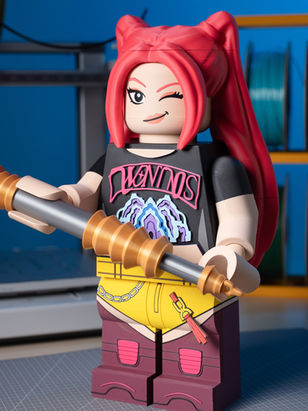 🎤 Pop Star Slayer: Kpop Mira Modular Figure! 💎