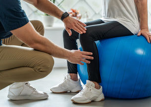 Physical Therapy Made Simple: A Fun Guide On Responsibility,  Injury, Positioning, and Posture