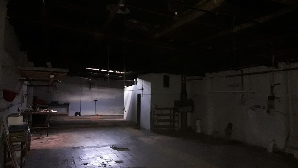 Miniatura: COLON Nº 2451 - LOMAS DEL MIRADOR - GALPÓN 150 M2