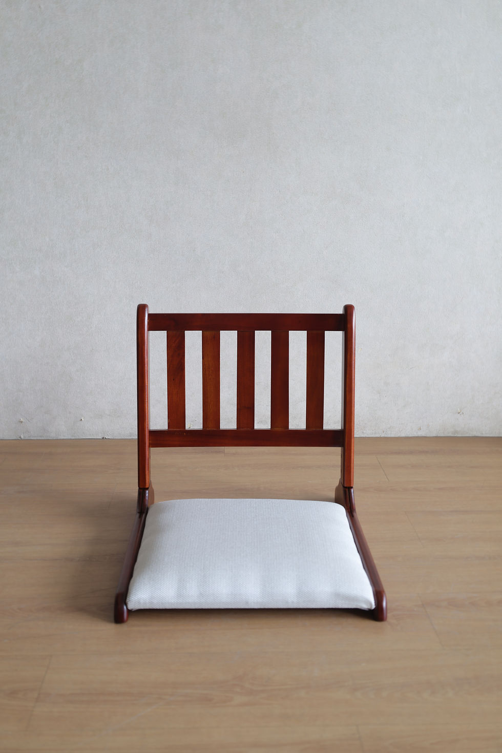 Thumbnail: Zaisu Chair