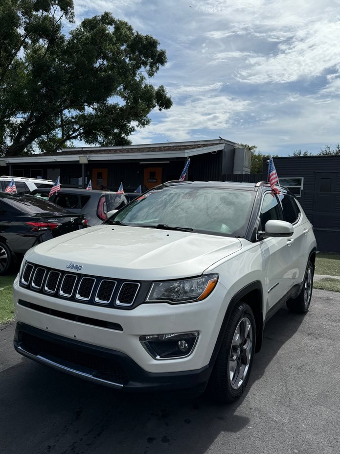 2018 Jeep Compass Limited's photo
