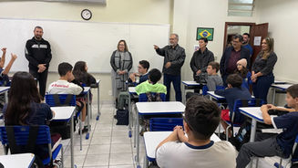 Victorino classifica como vingança o fim das escolas cívico-militares