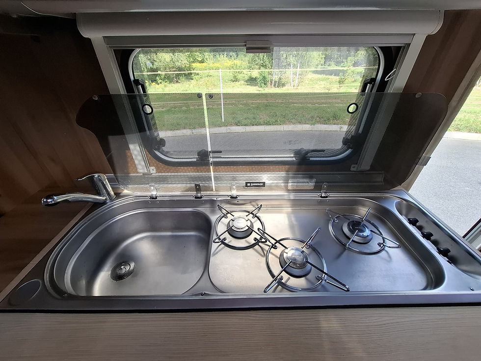 Miniaturbild: Bürstner Averso 450 TS - Franz.Bett + Sitzgruppe Dusche Vorzelt