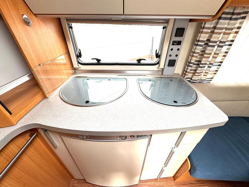 Miniaturbild: Fendt Saphir 470 TF - Franz.Bett + Rundsitzgruppe Vorzelt Fahrradträger