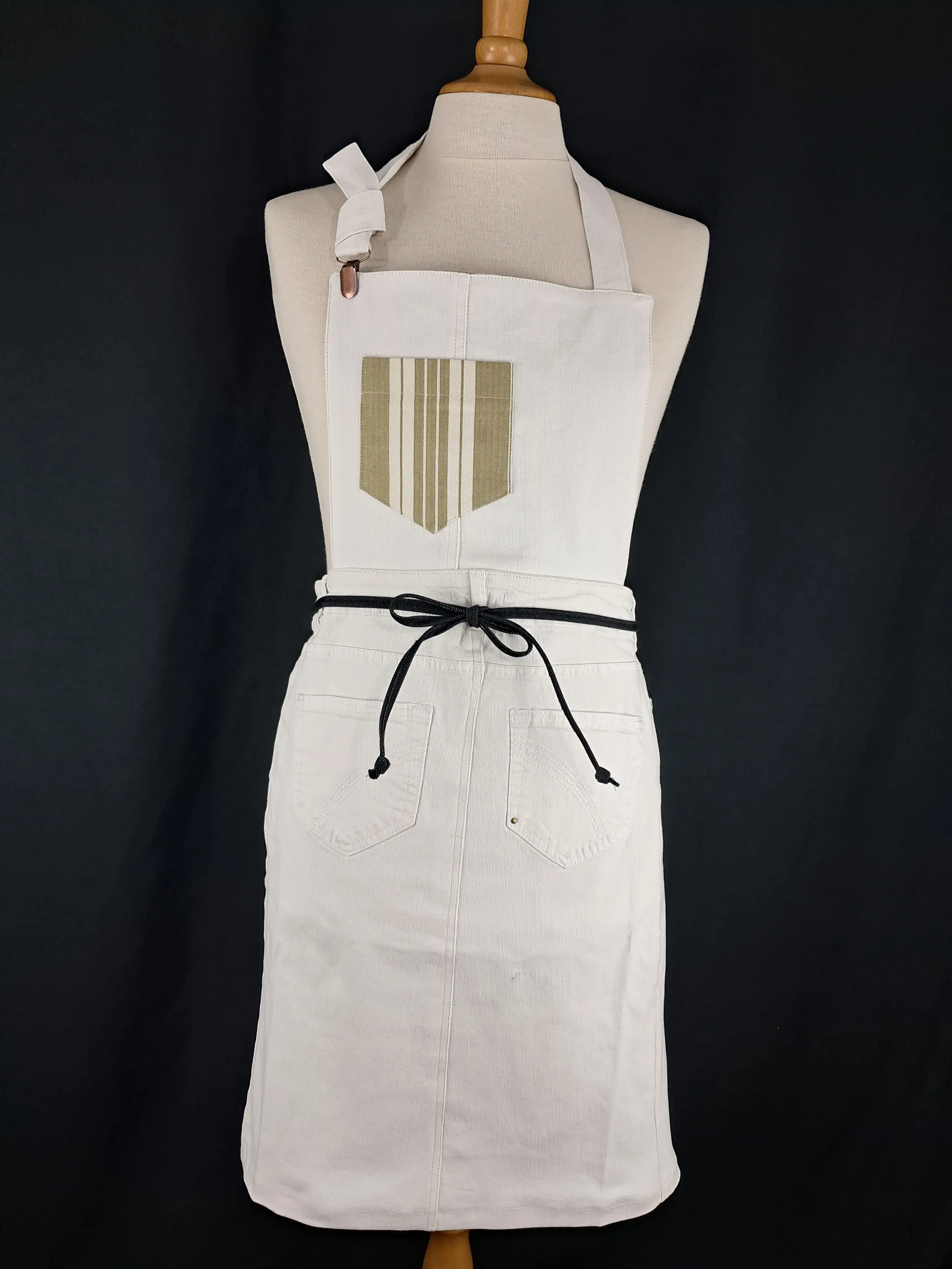 Tablier Blanc et toile à matelas