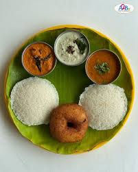 Idli & Vada Combo – The Classic Breakfast