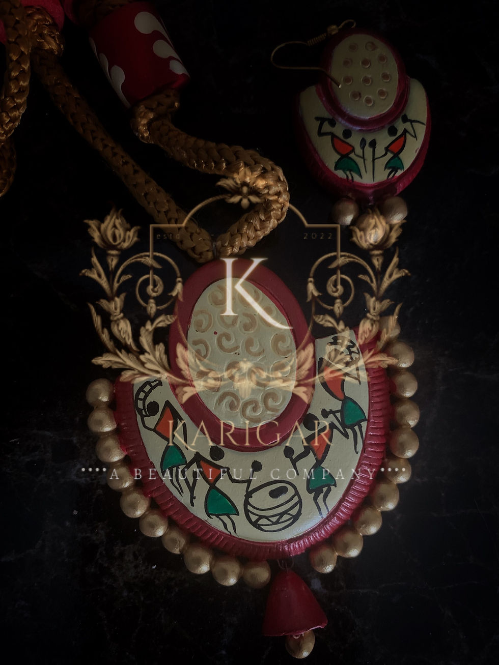 Thumbnail: Tribal Pendant & Earrings Set