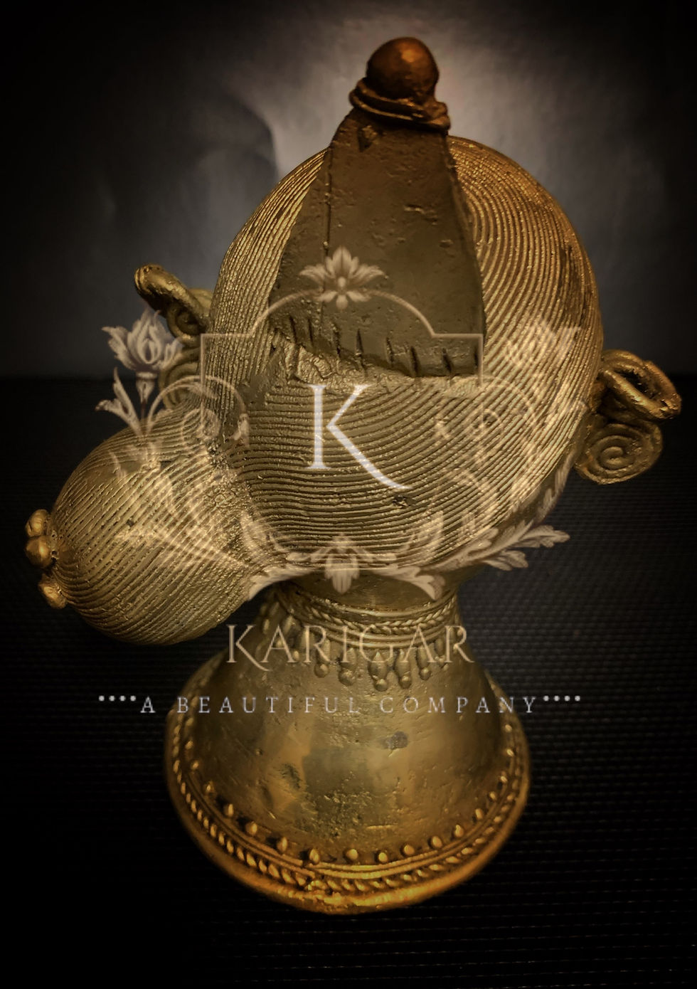 Thumbnail: Tribal Head Couple