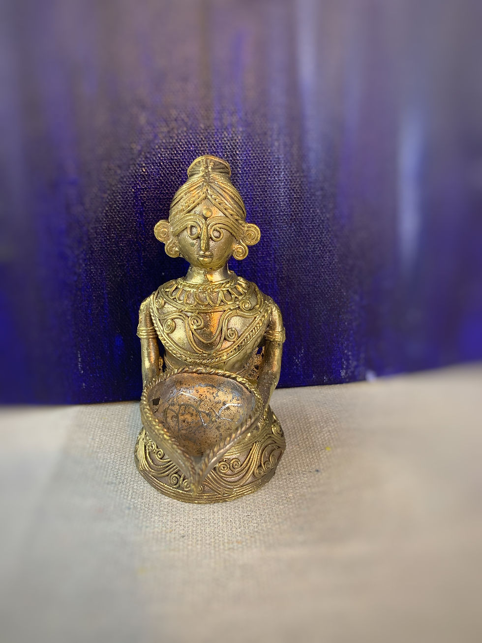 Thumbnail: Lady with a Single Lamp