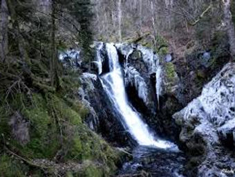 cascade de la lauch.jpg