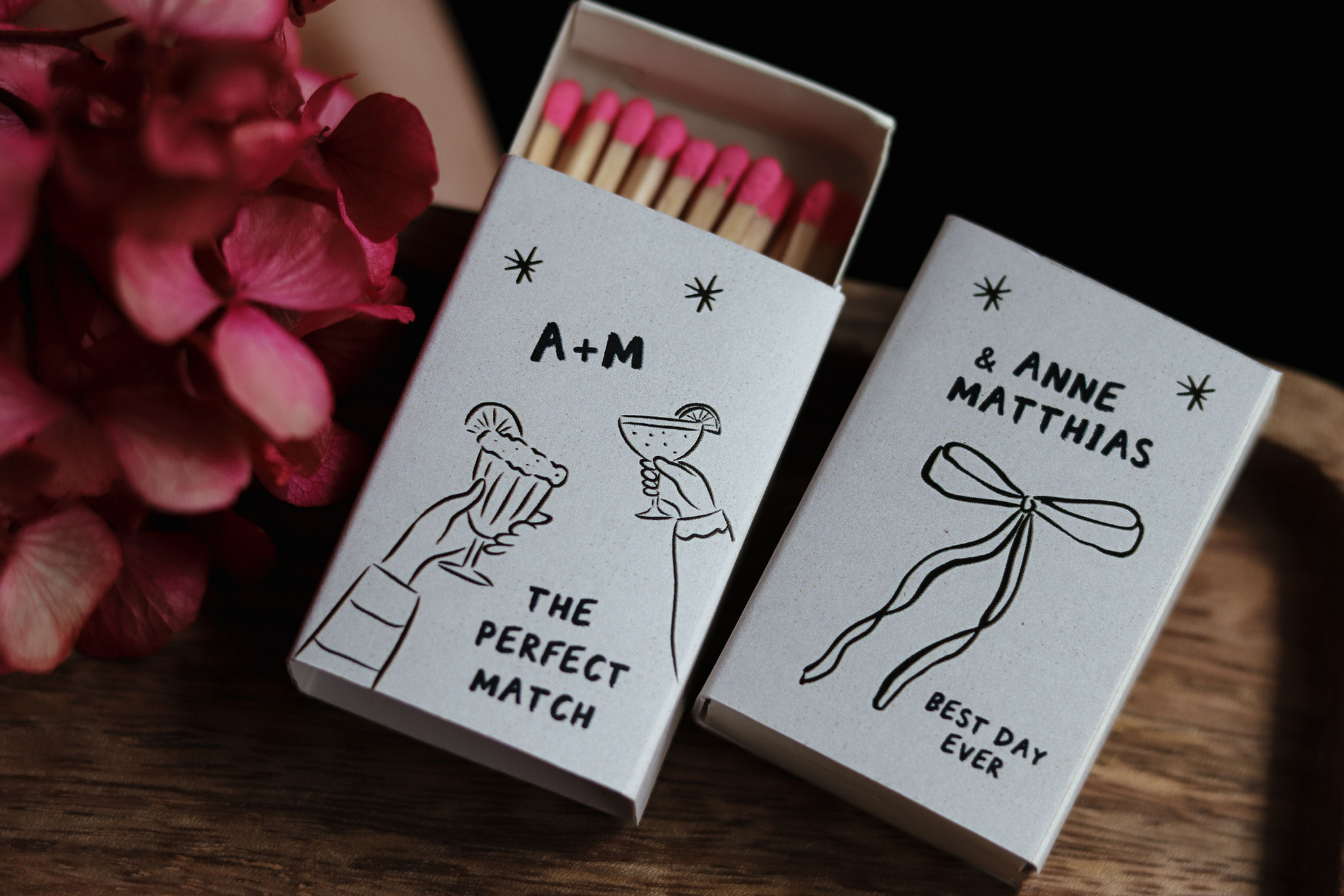 Lot de 30 boîtes d’allumettes illustrées – Cadeaux invités mariage – Dé