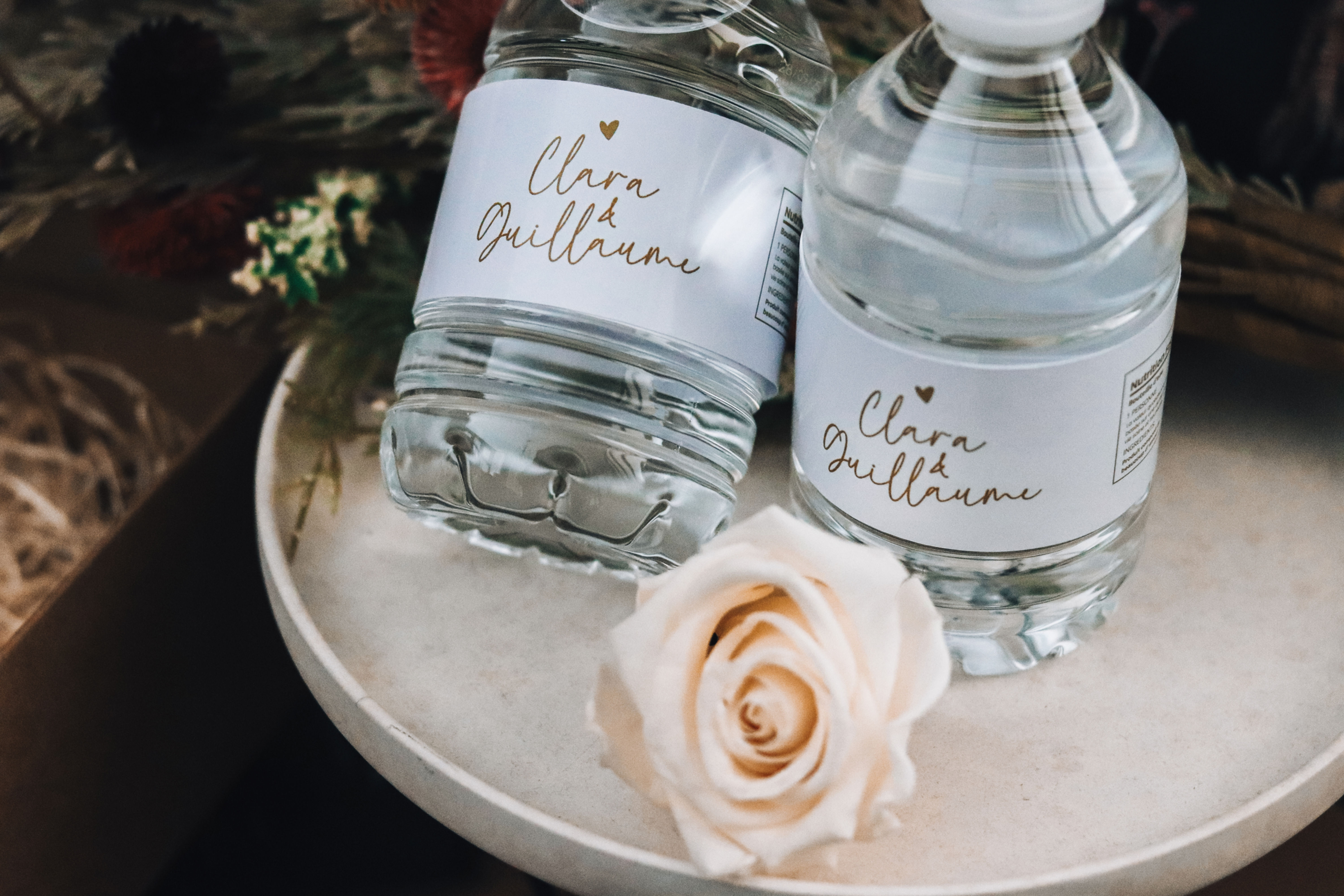 Étiquettes Personnalisées pour Bouteilles d'Eau : La touche d'élégance