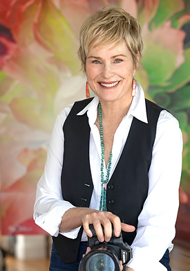 Kim Robbins Headshot.png