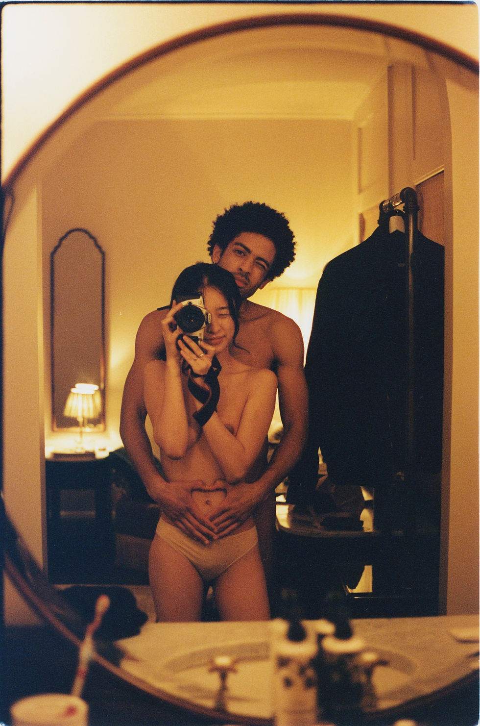 1103 Wei Jingshu ENGLAND mirrorcomb.jpg