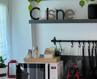 Cucina, camera da letto, matrimoniale, stanza, appartamento, country, style, bagno, cuscini, zona living, doccia, rosa, shabby, tavolo, pranzo, bianco, campagna.