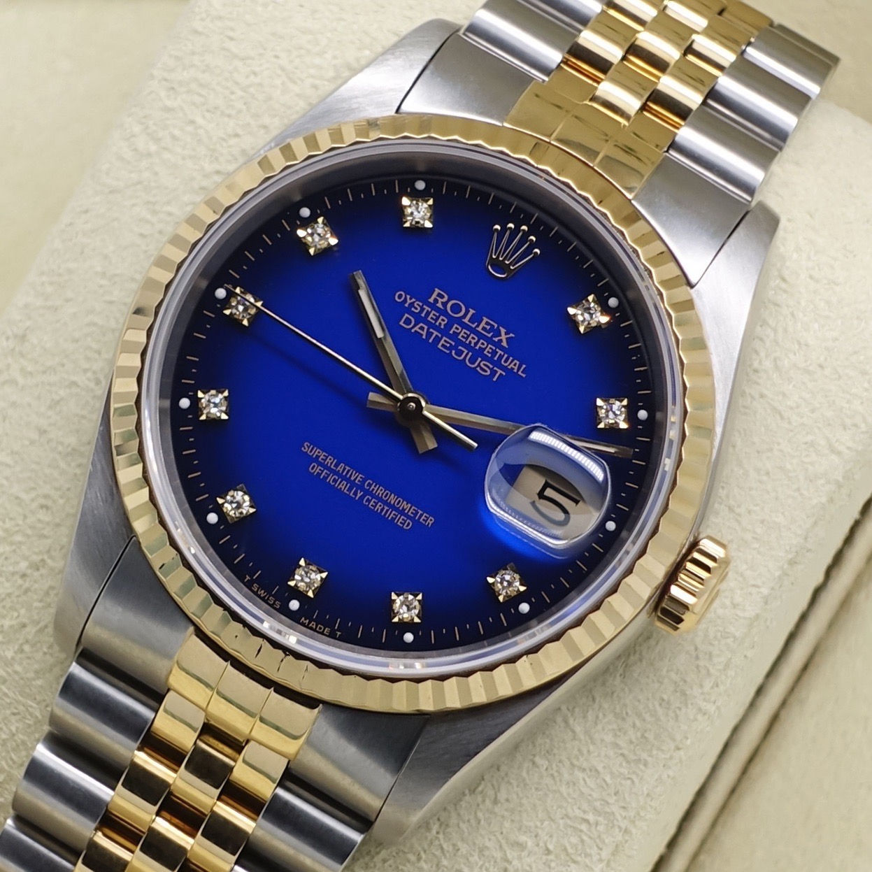 Gents Factory Diamond Blue Vignette Dial Steel & 18ct Gold Rolex Datejust 16233