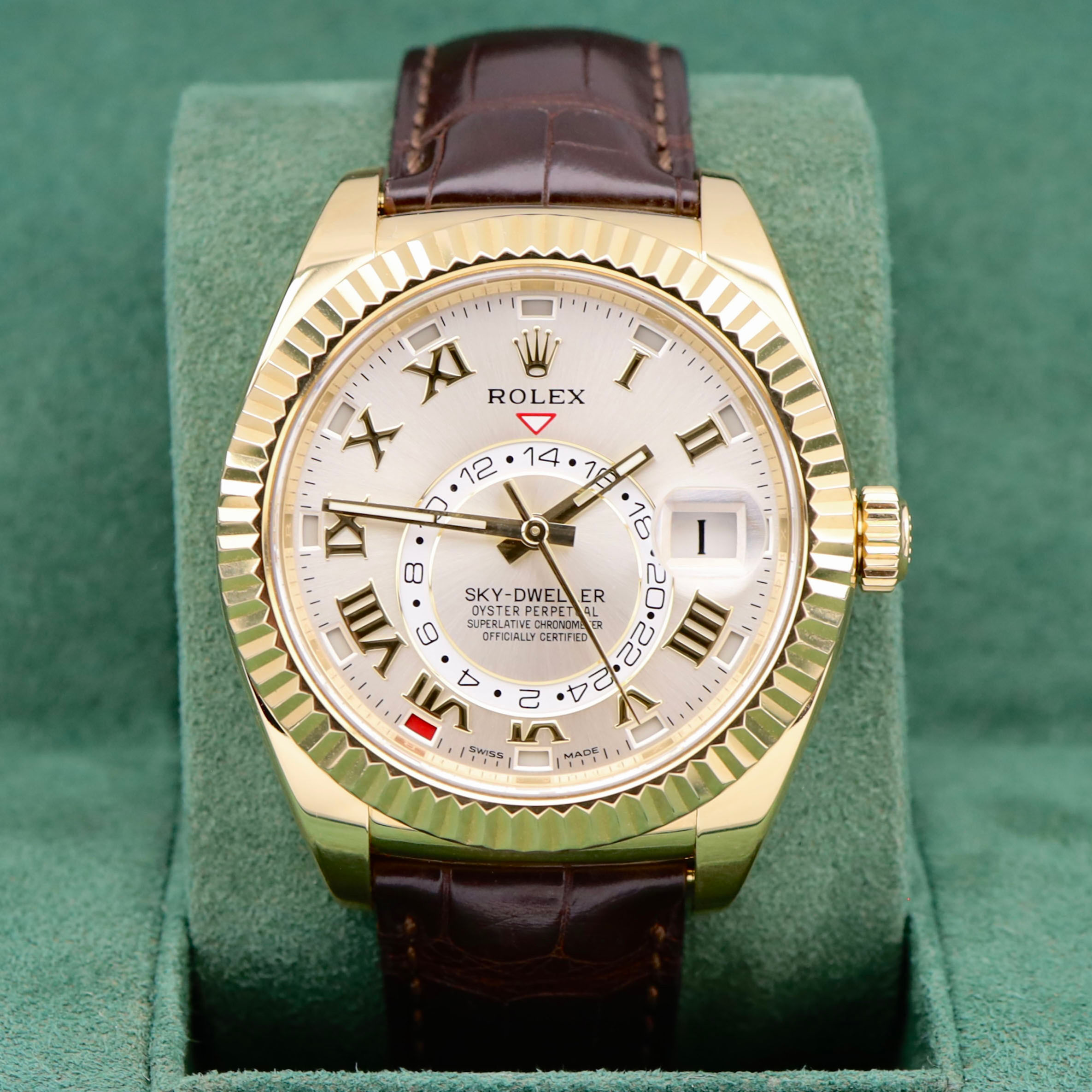 Mint 18ct Yellow Gold Rolex Oyster Perpetual Sky-Dweller 326138 Silver Dial 2017