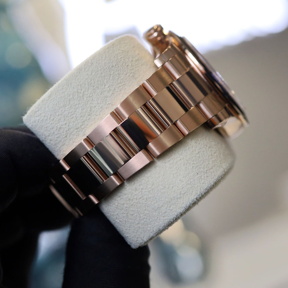 Thumbnail: 2022  Everose Gold Rolex Daytona New Sundust Baguette Dial 116505