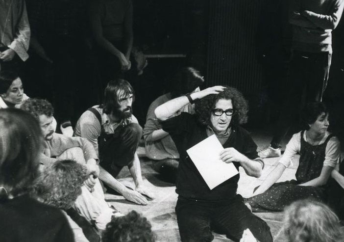 Augusto Boal con un grupo de especta-actores
