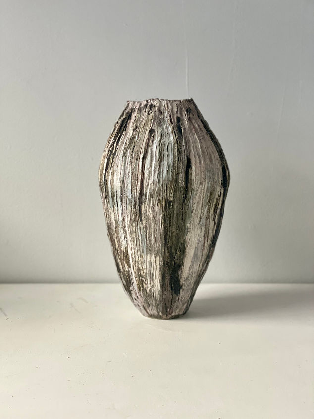 L I N E A G E .01 (2021)