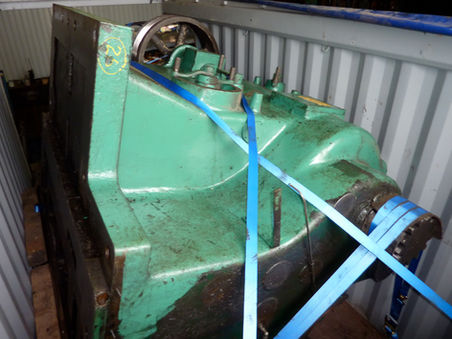 Niles (USA) 12'3" swing x 36'0" centres heavy
duty centre lathe 