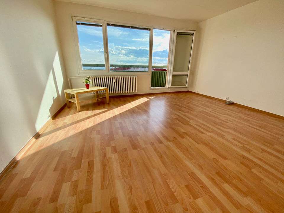Prodej bytu OV 3+1, 78 m2 s výjimečným výhledem, Brno - Líšeň, ul. Elplova
