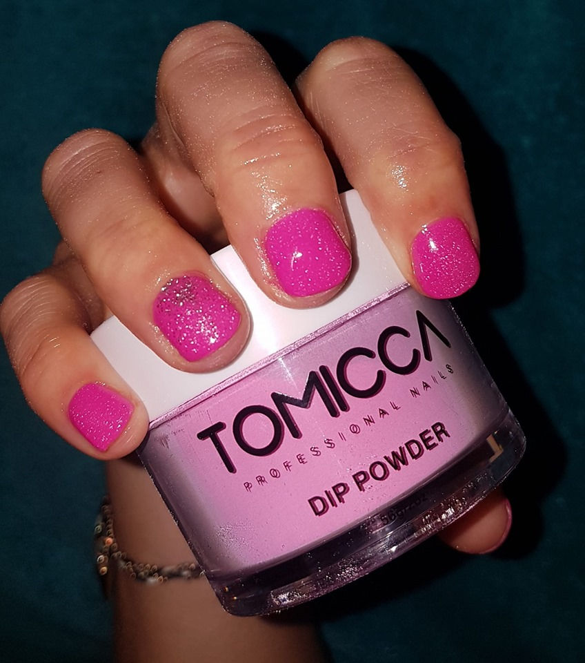 nails pink