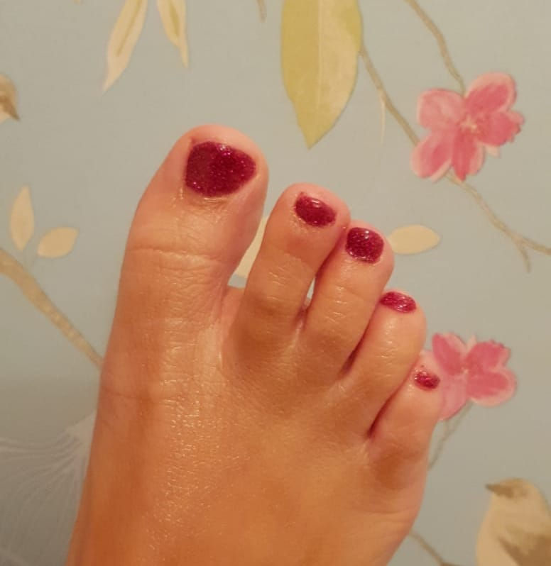 toes