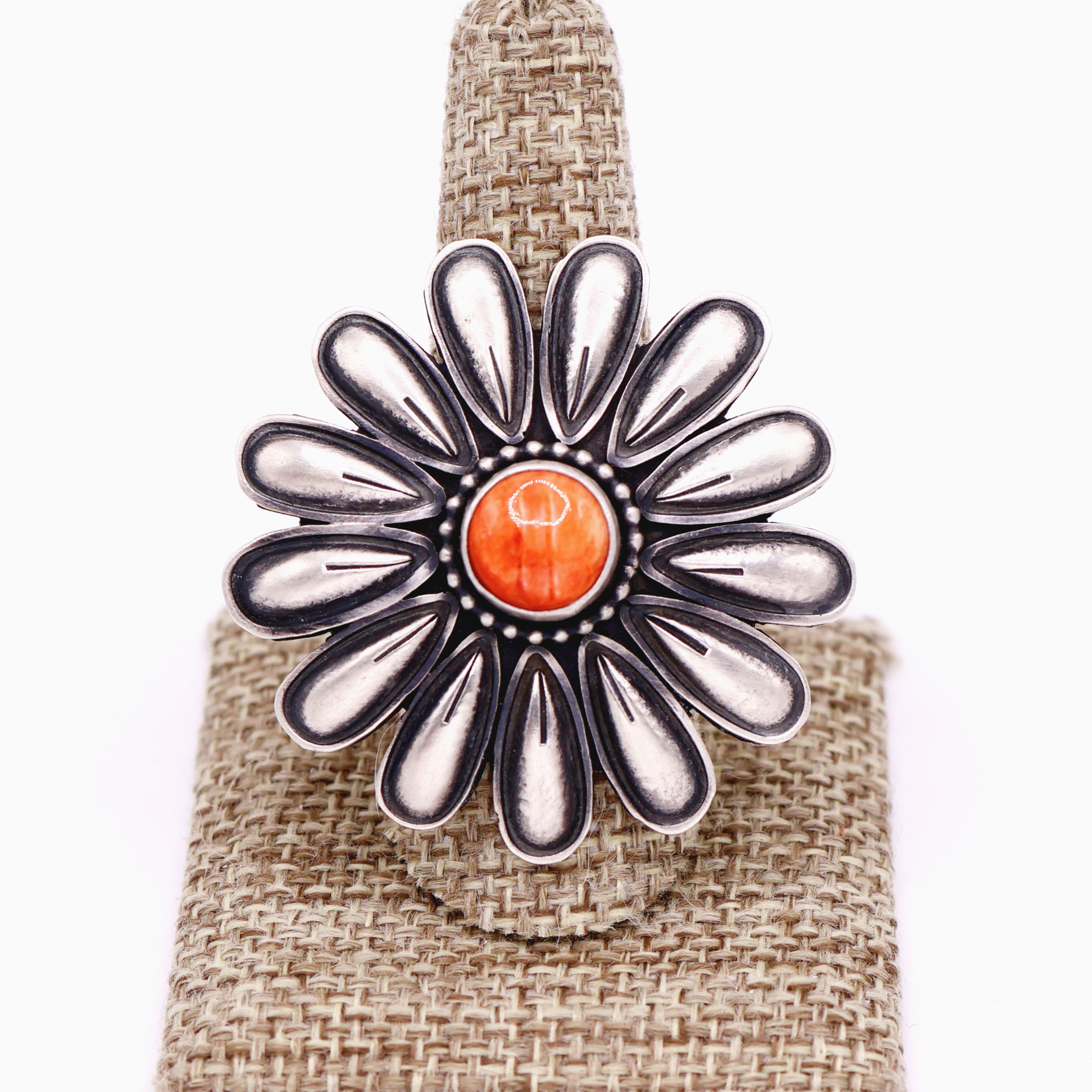 Sterling Silver Concho Daisy Ring With Spiny Oyster Size 10