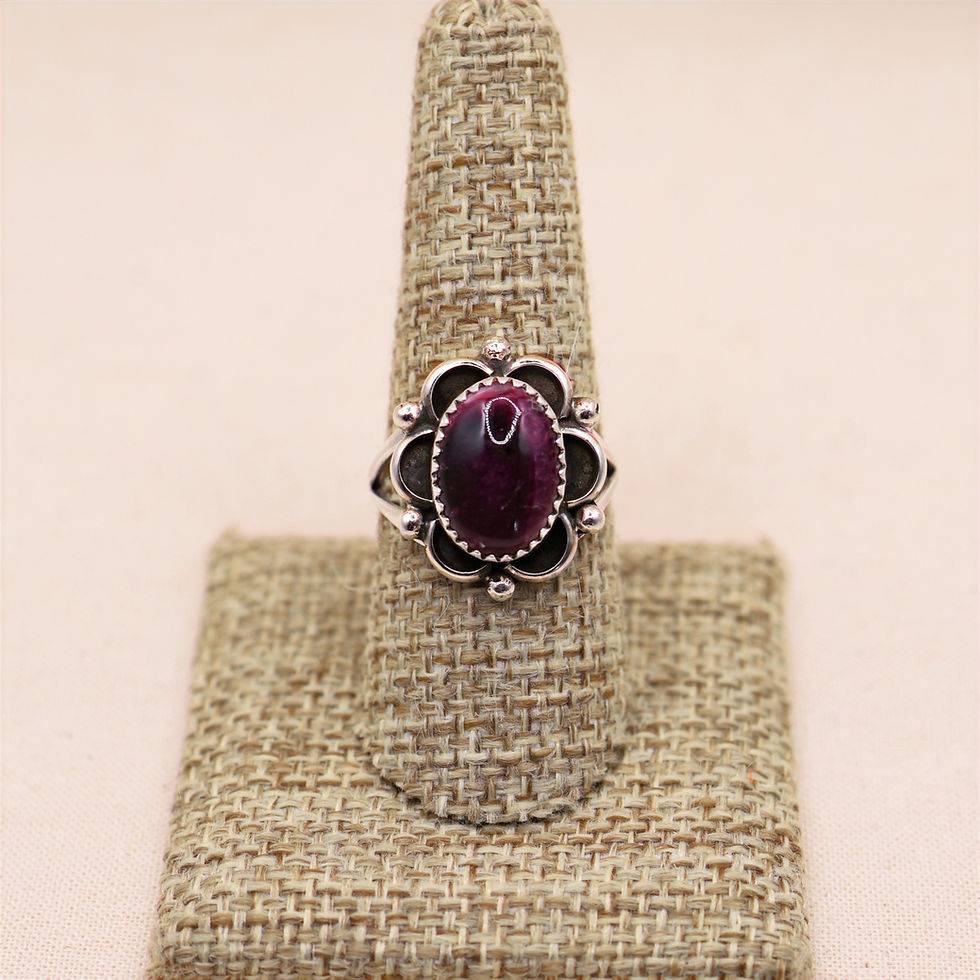 Thumbnail: Handmade Sterling Silver Purple Spiny Oyster Shell Floral Ring – Size 9