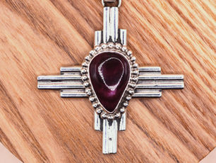 Spiny Oyster Shell: The Vibrant Gem of Southwestern Jewelry