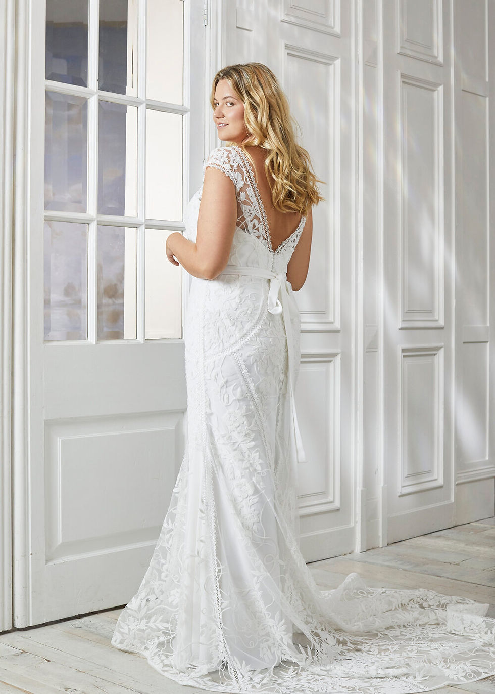 Thumbnail: Back view of Melissa Sophisticated Lace Wedding Dress by Savin
