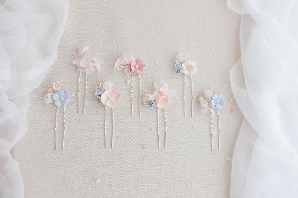 Miniaturbild: Braut Haarschmuck Haarblumen mit Trockenblumen, Schleierkraut, Hortensie. Haarn