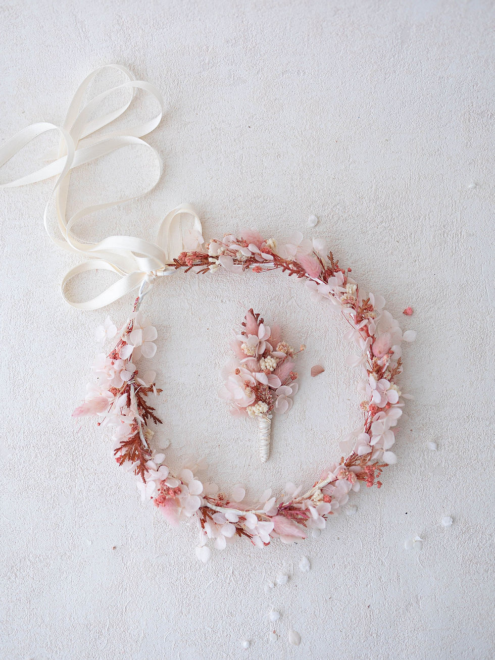 Miniaturbild: Boutonniere mit Trockenblumen . Hochzeit Ansteckblume mit Schleierkraut und Hor