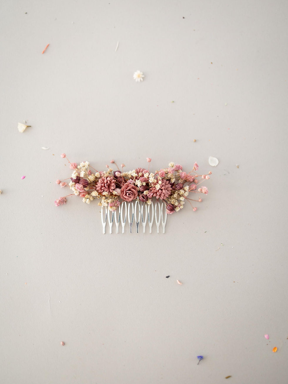 Miniaturbild: Brauthaarschmuck mit Trockenblumen