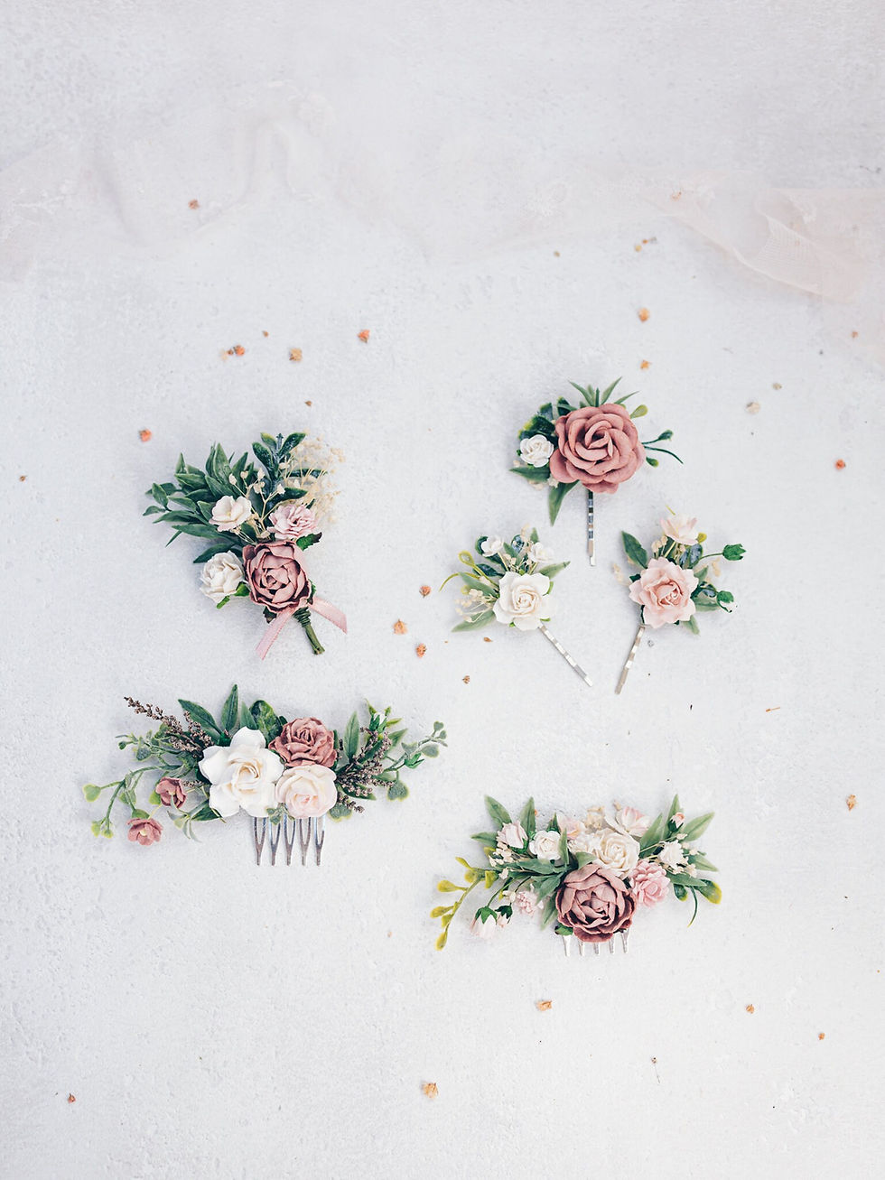 Miniaturbild: Boutonniere Mira
