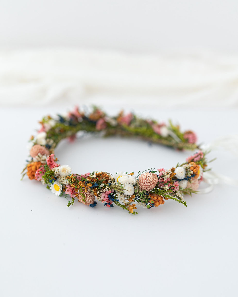 Miniaturbild: Bunter Blumenkranz aus Trockenblumen. Haarschmuck mit Wildblumen und  Gänseblümchen für Hochzeit, Braut, Oktoberfest